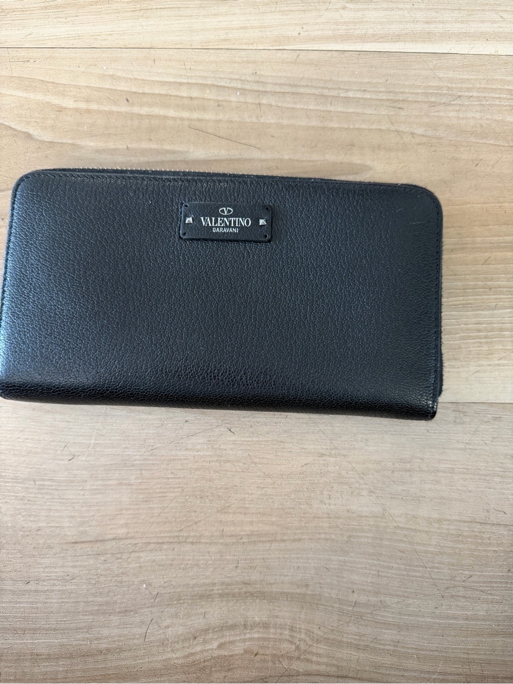 Valentino Garavani Black Leather Zip Wallet with Logo Plate